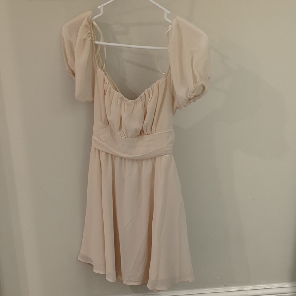 Windsor Elegant Cream Dress - Picture 3 of 5
